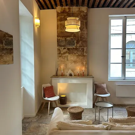 Une Nuit En Provence Appartement Authentique Beaucaire  Extérieur photo